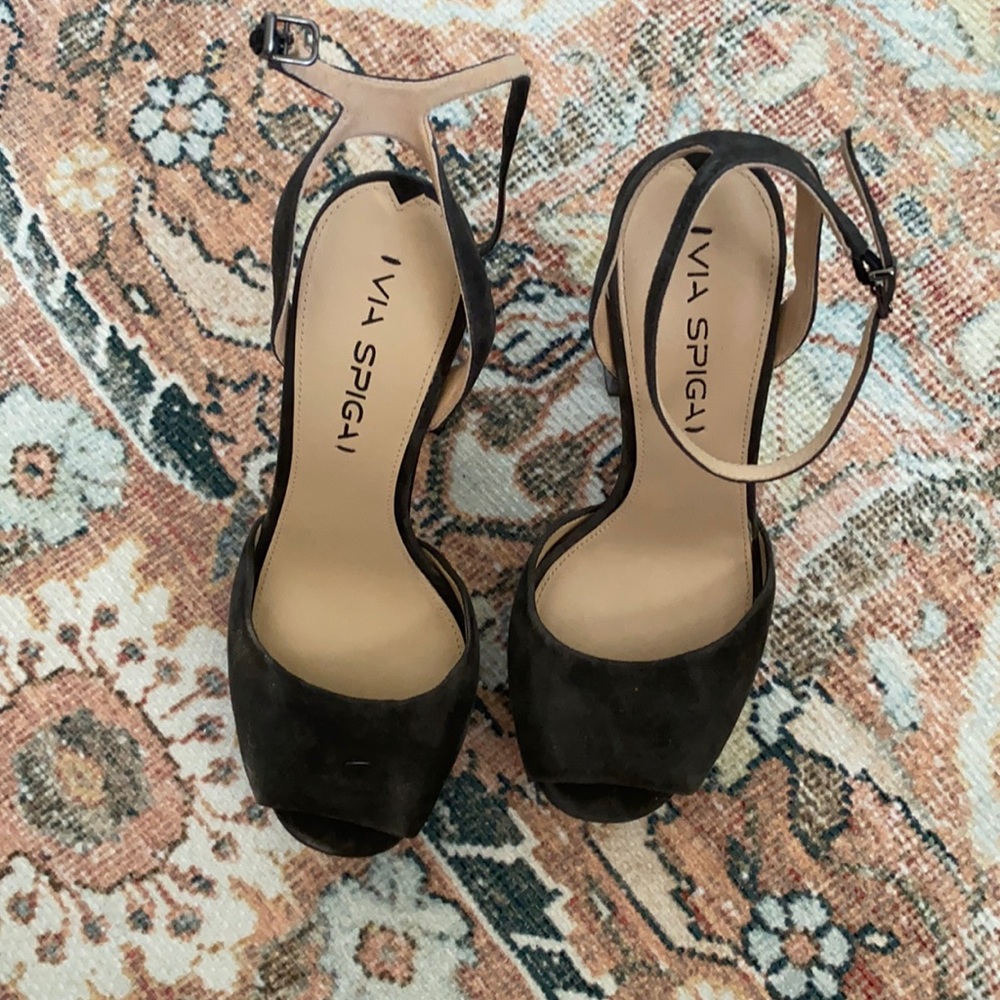 Via Spiga Platforms
